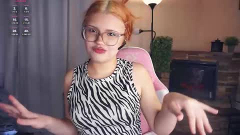 Snapshot of danibedonie chatting on 30, 10, 2025 Venice online show from 30, 10, 2025