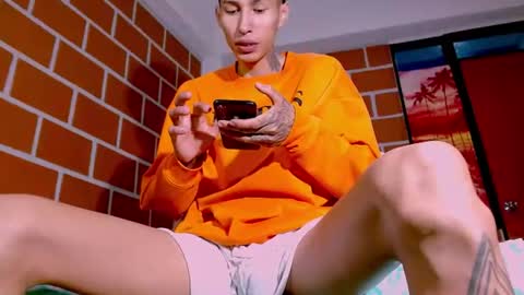 Snapshot of daniel_deluxx chatting on 7, 7, 2026 daniel_deluxx online show from 7, 7, 2026