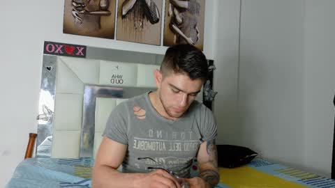 Snapshot of daniel_ova chatting on 31, 1, 2025 Sexy Dani online show from 31, 1, 2025