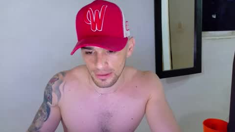 Snapshot of daniel_ova chatting on 23, 11, 2025 Sexy Dani online show from 23, 11, 2025