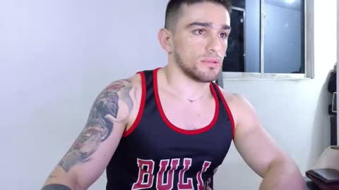 Snapshot of daniel_ova chatting on 1, 12, 2025 Sexy Dani online show from 1, 12, 2025