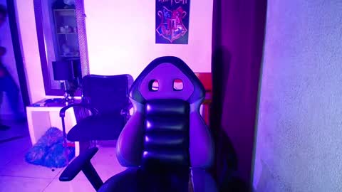 Snapshot of daniel_velez26 chatting on 23, 11, 2025 daniel_velez26 online show from 23, 11, 2025