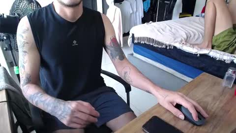 Snapshot of daniel_velez26 chatting on 29, 3, 2026 daniel_velez26 online show from 29, 3, 2026