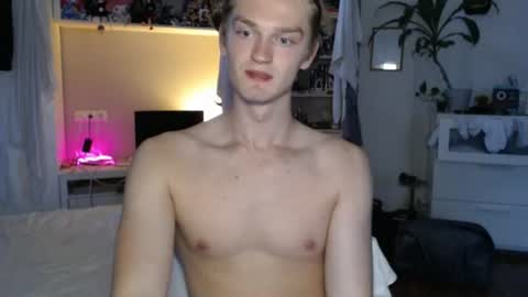Snapshot of daniel_yumm chatting on 28, 6, 2026 Daniel online show from 28, 6, 2026