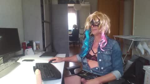 newcumer online show from 13, 2, 2025