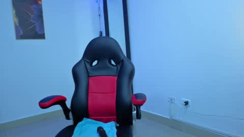 Snapshot of daniela_xue chatting on 26, 4, 2026 lorena online show from 26, 4, 2026