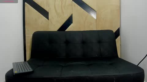 Snapshot of danielclarton chatting on 12, 3, 2025 DANIEL online show from 12, 3, 2025