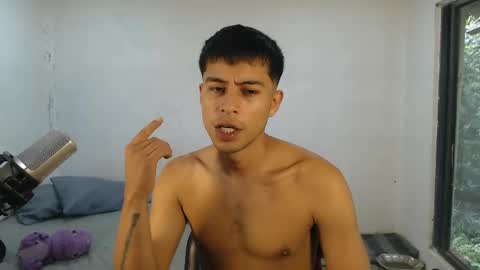 Snapshot of danielitopapii chatting on 5, 11, 2025 danielitopapii online show from 5, 11, 2025