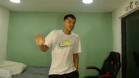 Snapshot of danielitopapii chatting on 6, 2, 2026 danielitopapii online show from 6, 2, 2026