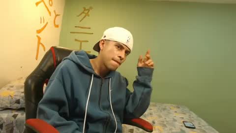 Snapshot of danielitopapii chatting on 2, 7, 2026 danielitopapii online show from 2, 7, 2026