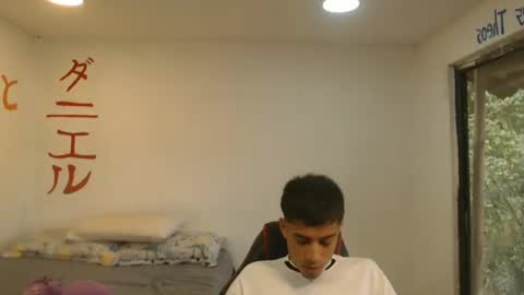 Snapshot of danielitopapii chatting on 3, 8, 2026 danielitopapii online show from 3, 8, 2026