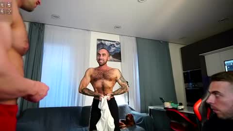 Snapshot of danielkraig_for_u chatting on 19, 7, 2026 Daniel Kraig online show from 19, 7, 2026