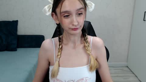 Snapshot of daniella_martin chatting on 14, 12, 2024 Daniella Martin online show from 14, 12, 2024
