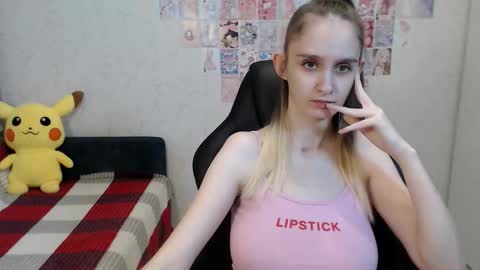 Snapshot of daniella_martin chatting on 11, 9, 2025 Daniella Martin online show from 11, 9, 2025