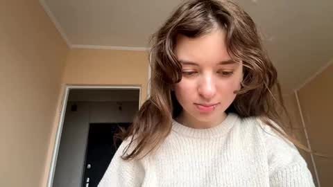 Snapshot of daniellevaulet chatting on 3, 11, 2025 Mia online show from 3, 11, 2025