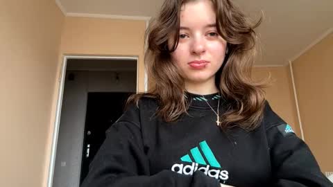 Snapshot of daniellevaulet chatting on 12, 11, 2025 Mia online show from 12, 11, 2025