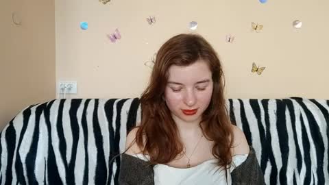 Snapshot of daniellevaulet chatting on 29, 4, 2026 Mia online show from 29, 4, 2026