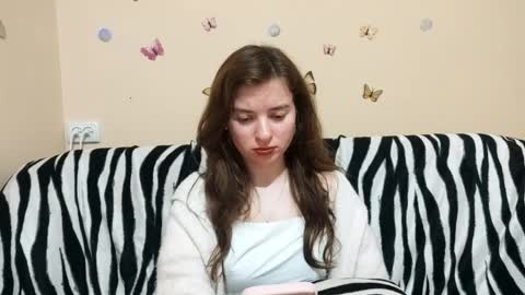 Snapshot of daniellevaulet chatting on 29, 4, 2026 Mia online show from 29, 4, 2026