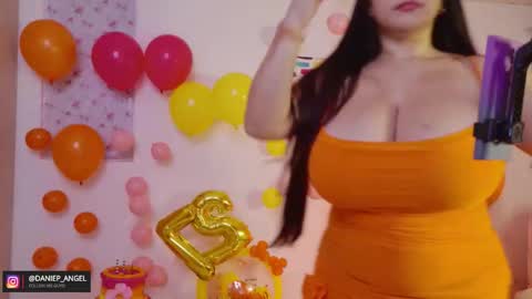 Hi Im Daniela online show from 4, 11, 2025