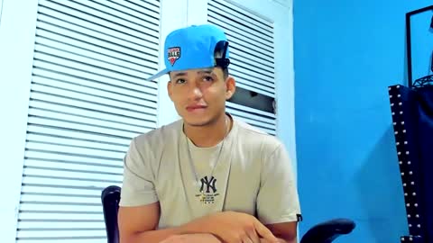 Snapshot of danii_scot chatting on 4, 1, 2025 Dani online show from 4, 1, 2025