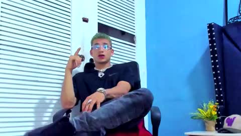 Snapshot of danii_scot chatting on 19, 2, 2025 Dani online show from 19, 2, 2025