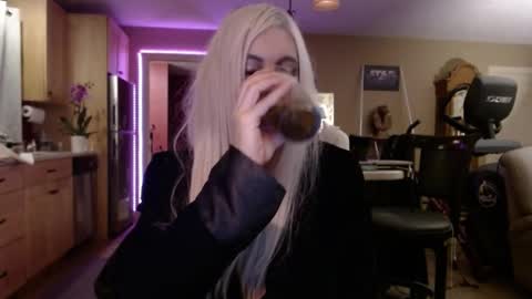 DanikaWhite69 online show from 25, 2, 2025