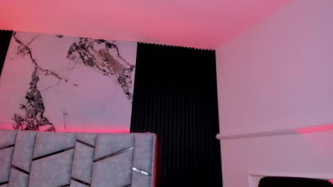 Snapshot of daniphoenixx chatting on 4, 11, 2025 Dani Phonenix online show from 4, 11, 2025