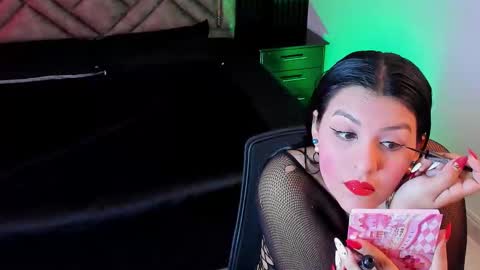 Dani whatson online show from 3, 11, 2025