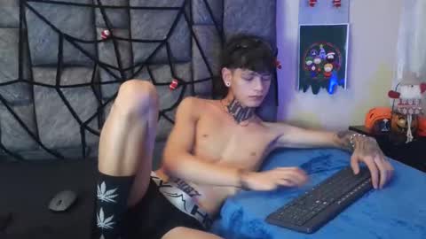 Snapshot of dann_brown chatting on 7, 12, 2024 Dann Brown online show from 7, 12, 2024