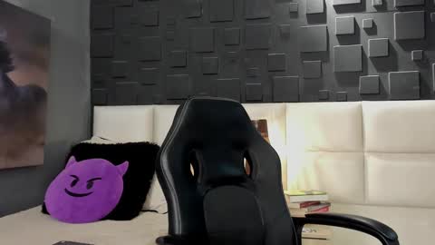 Dann saenz online show from 12, 2, 2025