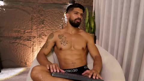 Snapshot of dann_saenz chatting on 11, 4, 2026 Dann saenz online show from 11, 4, 2026