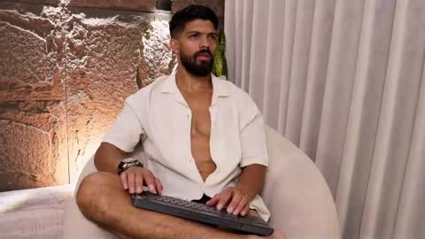 Snapshot of dann_saenz chatting on 13, 4, 2026 Dann saenz online show from 13, 4, 2026