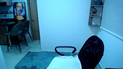 Danna  Ross online show from 26, 9, 2025