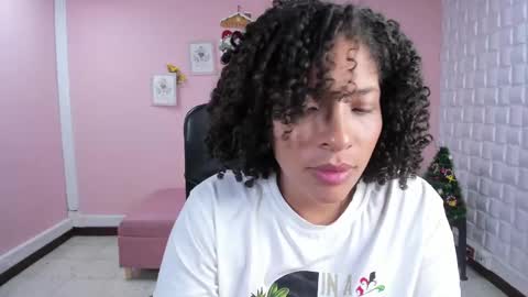 Snapshot of danna_berry chatting on 23, 12, 2024 DannaBerry online show from 23, 12, 2024