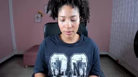 Snapshot of danna_berry chatting on 17, 1, 2025 DannaBerry online show from 17, 1, 2025