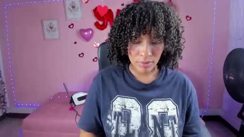 Snapshot of danna_berry chatting on 19, 2, 2025 DannaBerry online show from 19, 2, 2025