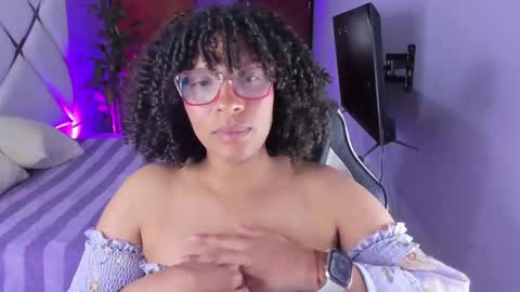 Snapshot of danna_berry chatting on 24, 9, 2025 DannaBerry online show from 24, 9, 2025