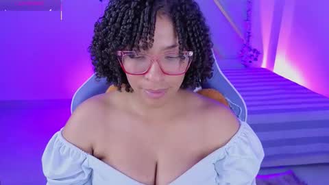 Snapshot of danna_berry chatting on 20, 10, 2025 DannaBerry online show from 20, 10, 2025