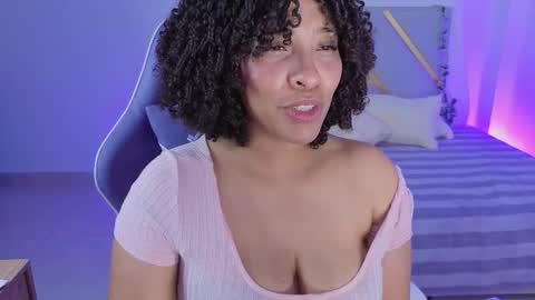 Snapshot of danna_berry chatting on 24, 10, 2025 DannaBerry online show from 24, 10, 2025