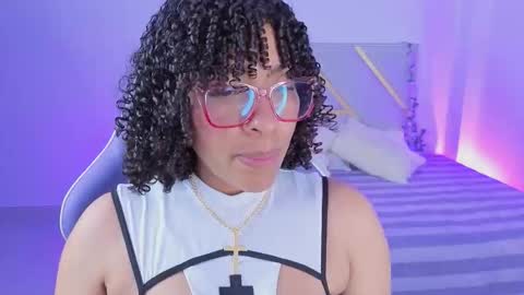 Snapshot of danna_berry chatting on 27, 10, 2025 DannaBerry online show from 27, 10, 2025