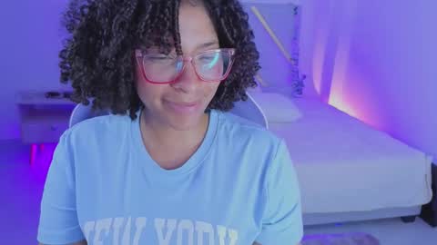 Snapshot of danna_berry chatting on 29, 10, 2025 DannaBerry online show from 29, 10, 2025