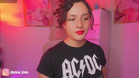 Danna Lovs online show from 12, 11, 2025