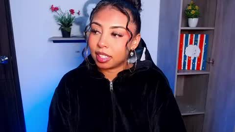 Snapshot of danna_schmidt23 chatting on 6, 6, 2026 Danna online show from 6, 6, 2026