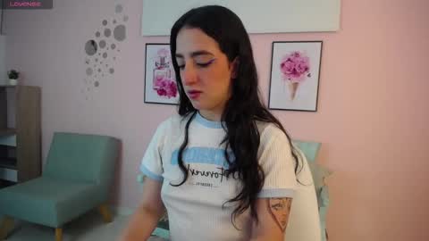 Snapshot of danna_wagner chatting on 20, 11, 2025 danna_wagner online show from 20, 11, 2025