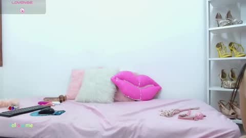 Snapshot of dannacatalina chatting on 6, 10, 2025 dannacatalina online show from 6, 10, 2025