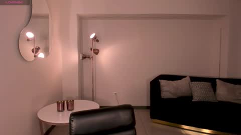 Danna Cruz  online show from 14, 3, 2026