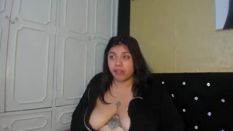 Danna Garza online show from 20, 2, 2025