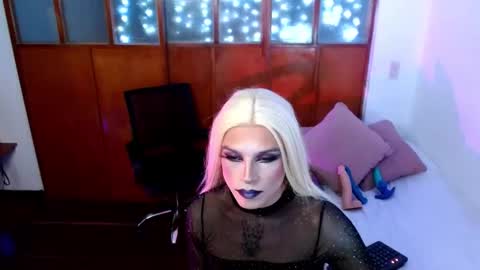 Snapshot of dannihotboy02 chatting on 15, 2, 2026 danni online show from 15, 2, 2026