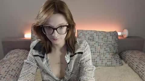 Snapshot of danny_and_ellen chatting on 6, 11, 2025 danny and ellen online show from 6, 11, 2025