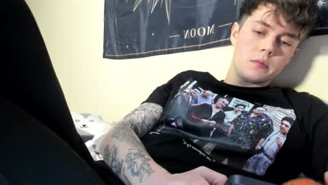 Snapshot of danny_love01 chatting on 18, 12, 2024 danny online show from 18, 12, 2024